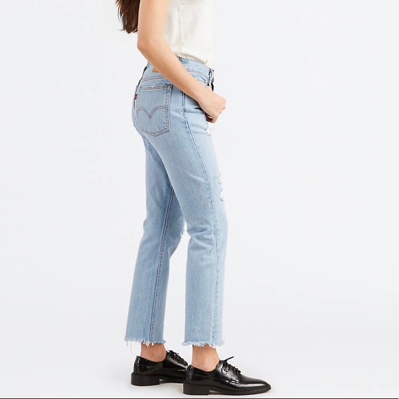 Levi’s Wedgie Fit - Picture 2 of 3